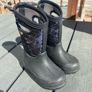 Kids Bogs Size 11